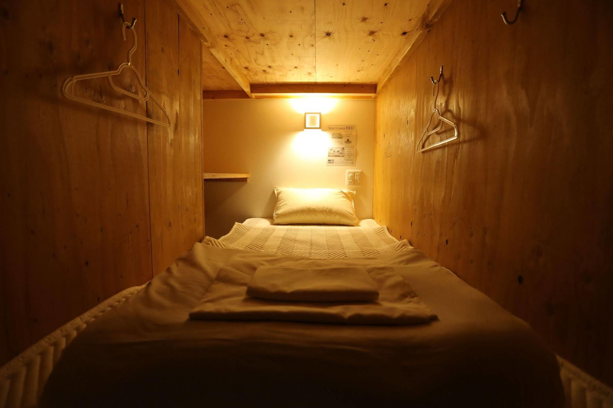 Fuku Hostel Nagomi Namba โอซาก้า ภายนอก รูปภาพ