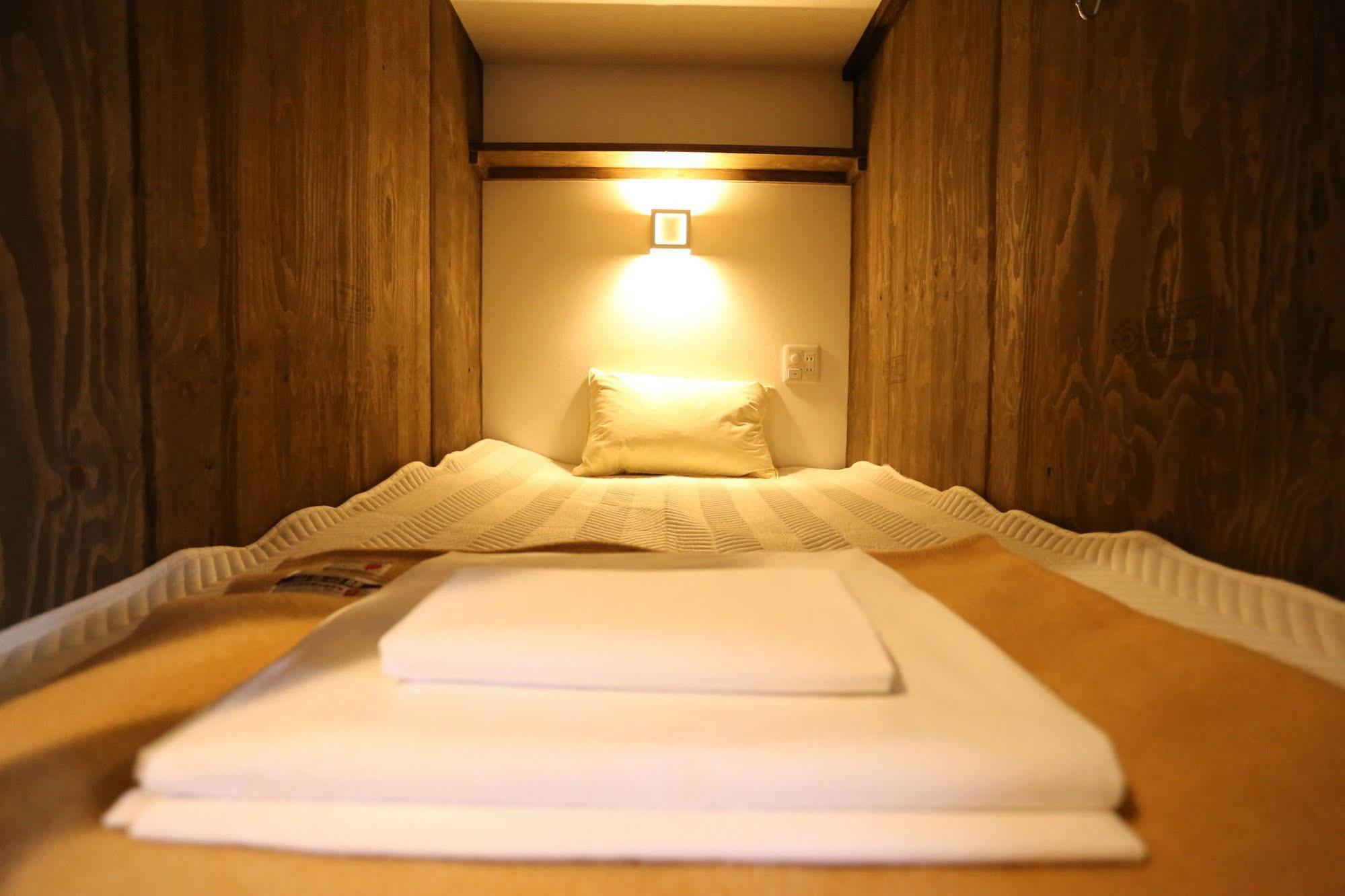 Fuku Hostel Nagomi Namba โอซาก้า ภายนอก รูปภาพ